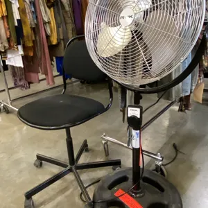 ROK HEAVY DUTY PEDESTAL FAM AND BLACK OFFICE CHAIR
