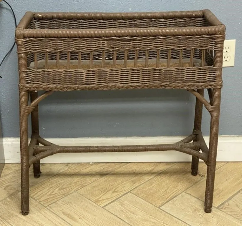 27" Wicker Fern Stand