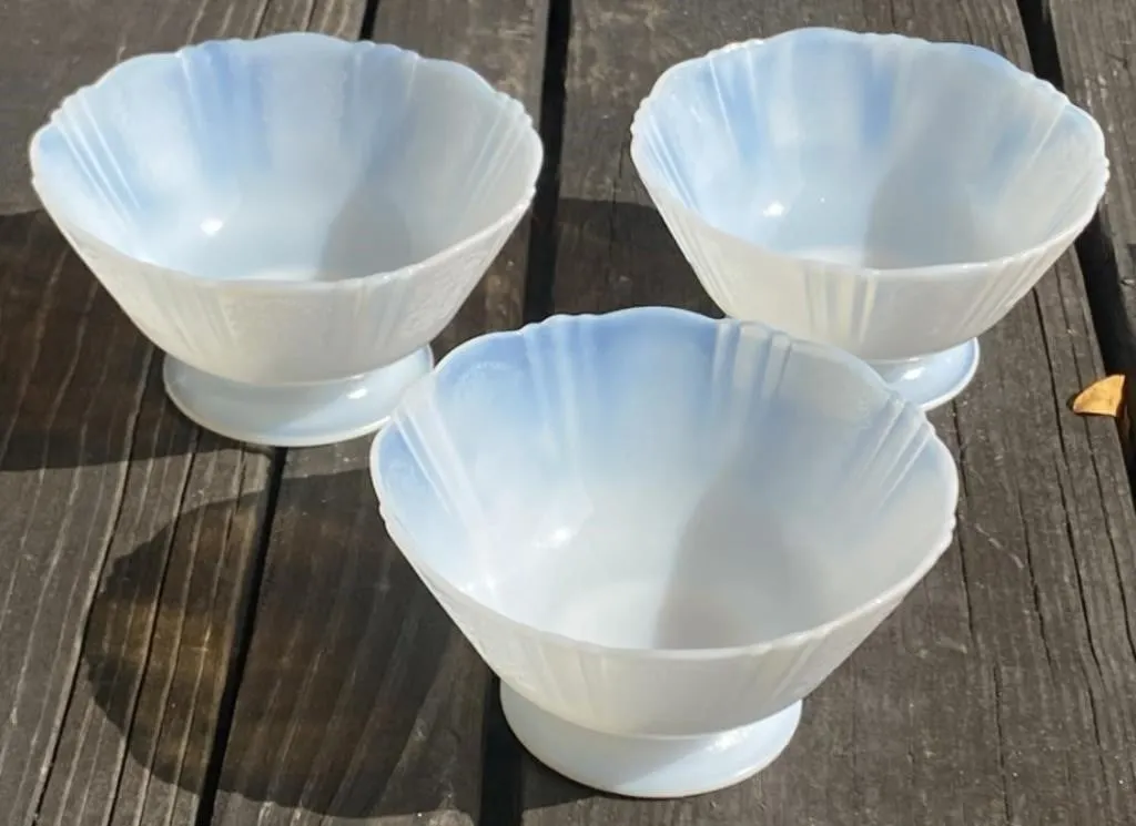 Monax American Sweetheart Dishes