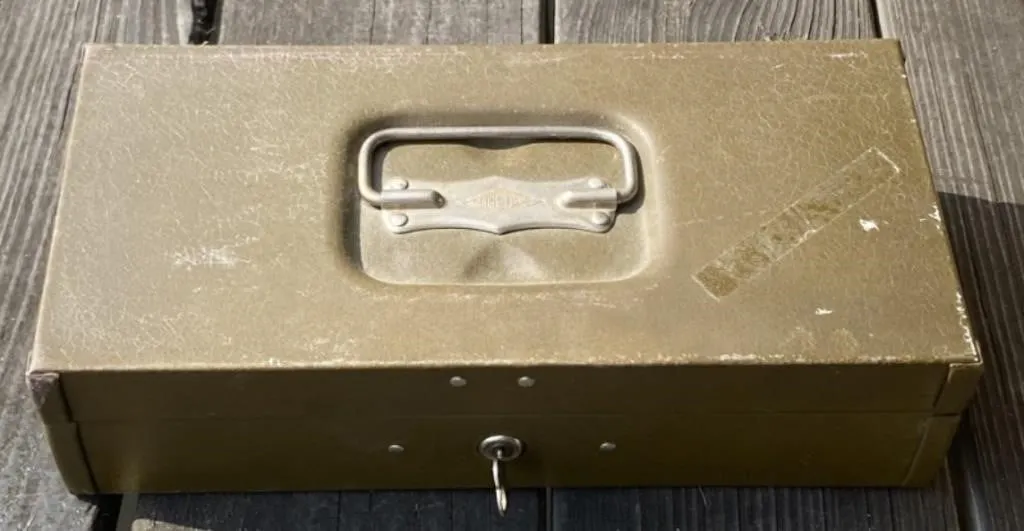 Key Lock Cash Box