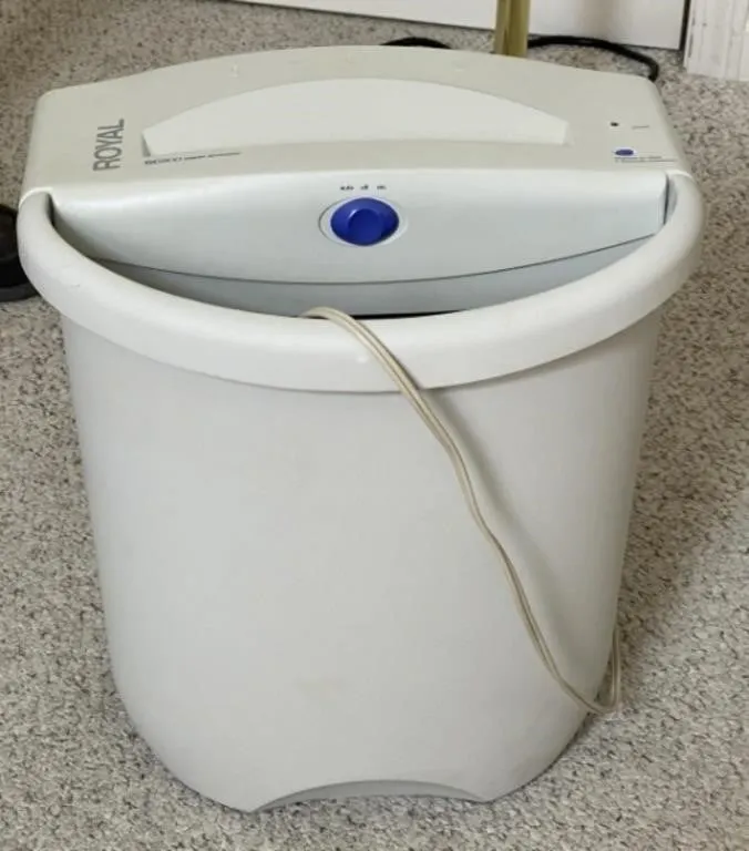 Royal Document Shredder
