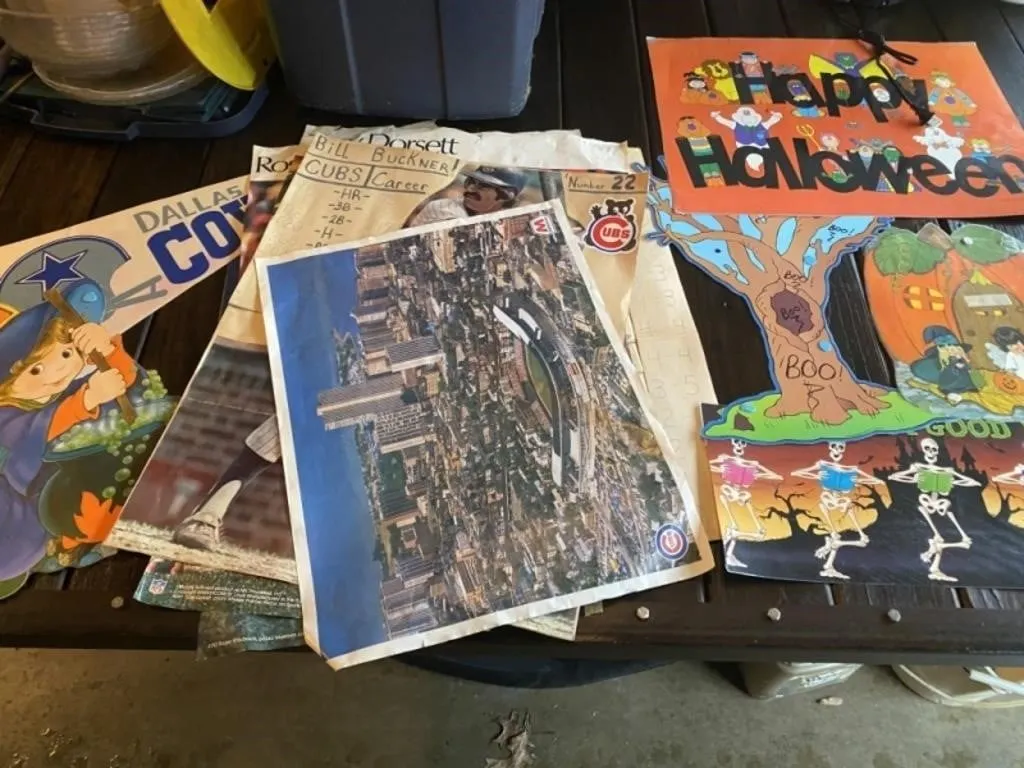 Posters, Pennants