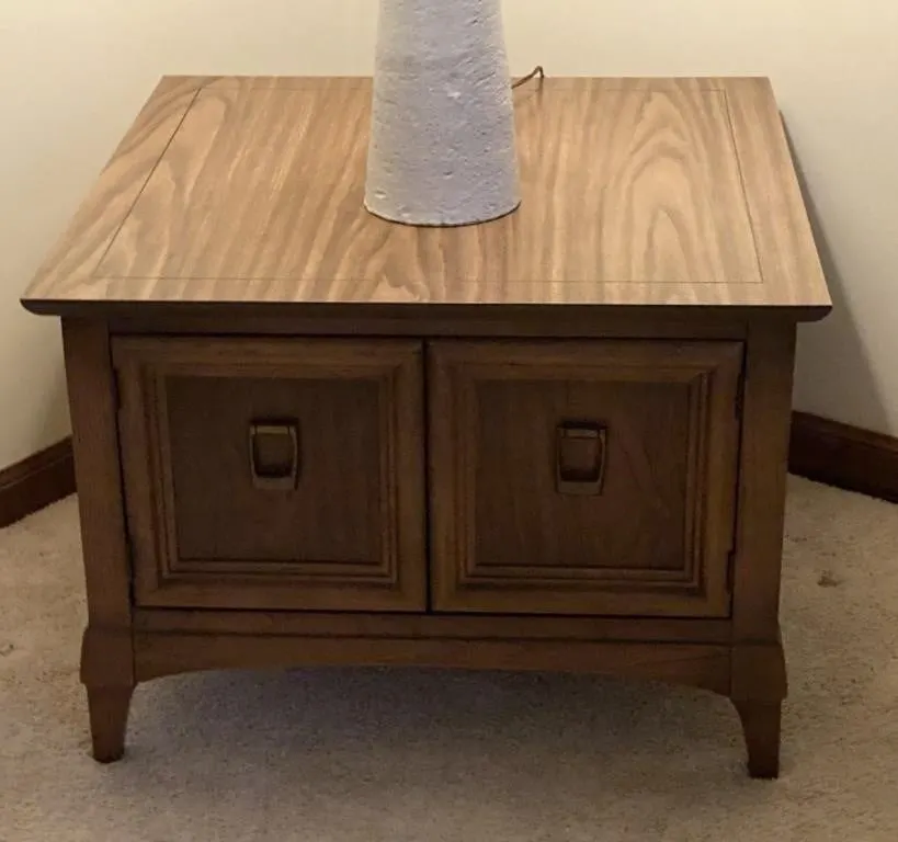 Lamp Table