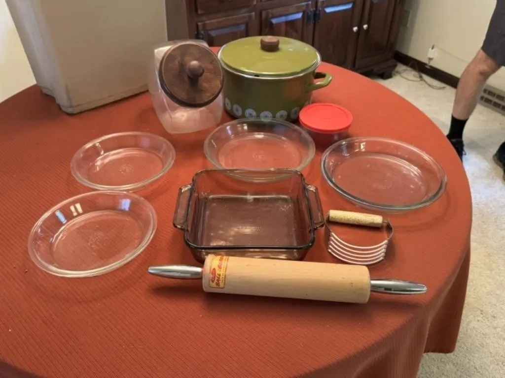 Lot of Bakeware