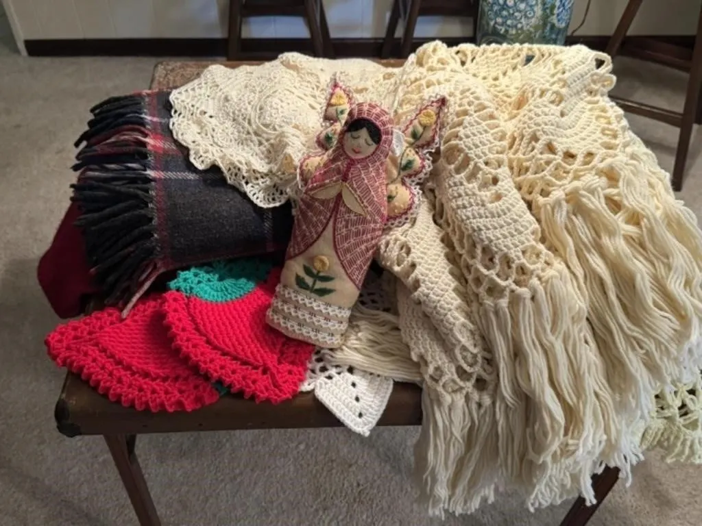 Throws, Linens, Coverlets