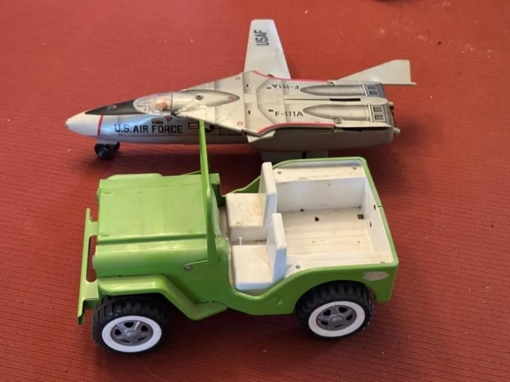 Tonka Jeep & Jet Fighter