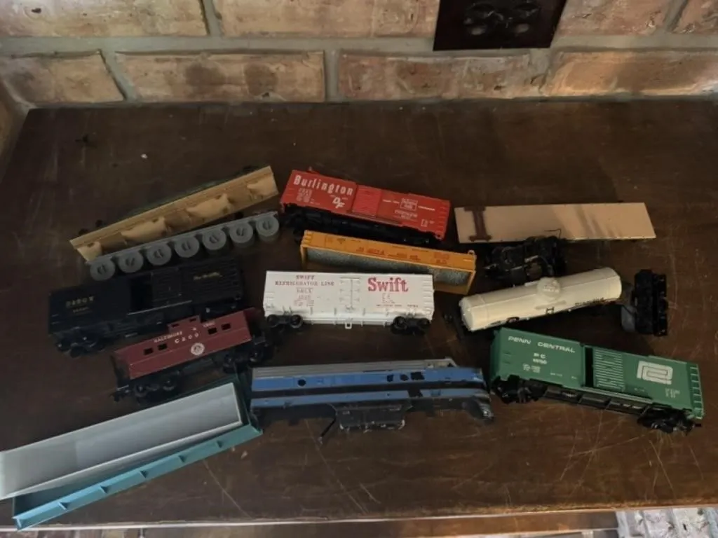 HO Scale Trains