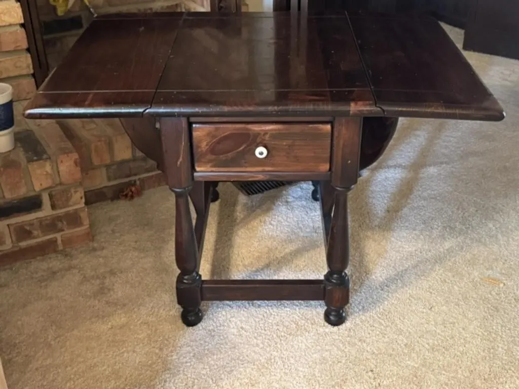 Ethan Allen Double Drop Leaf Lamp Table