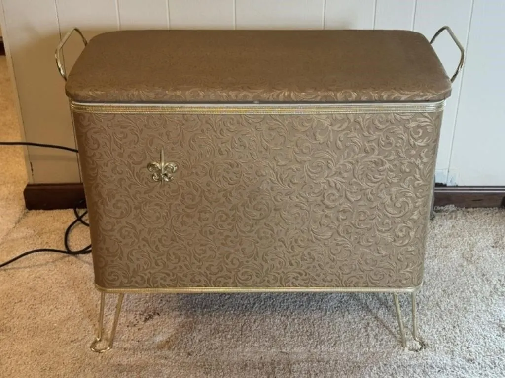 Vintage Clothes Hamper