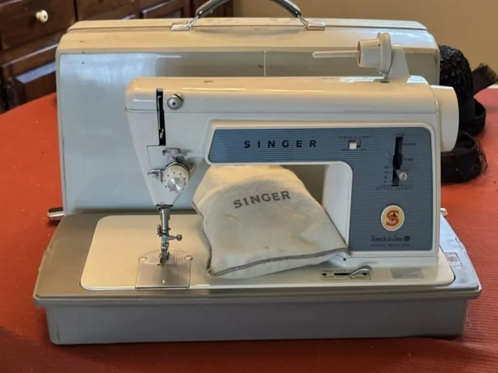 Singer Sewing Machine