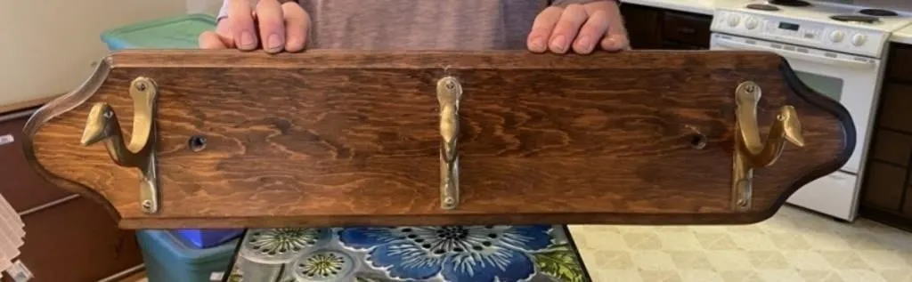 27" Goose/Duck Coat Rack