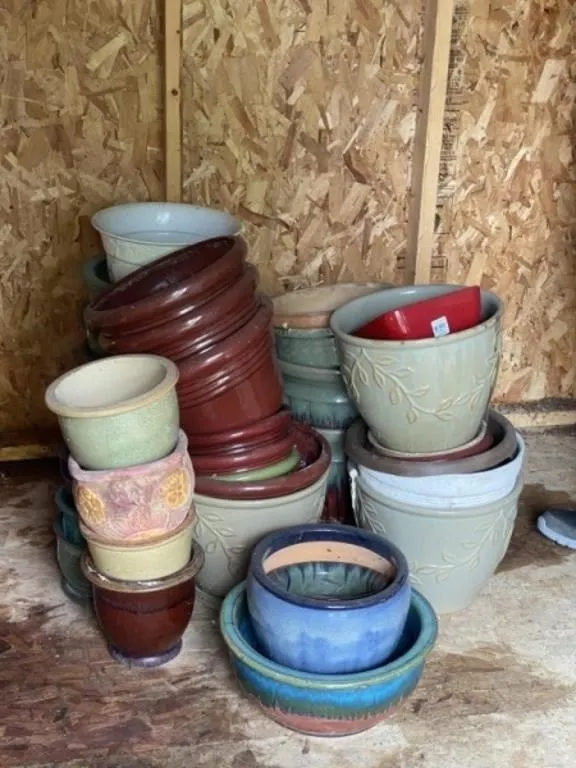 Large Lot of Flower Pots