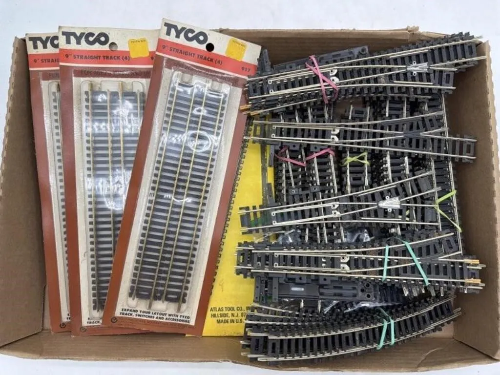TYCO, Atlas, and More HO Scale Train Track Pieces