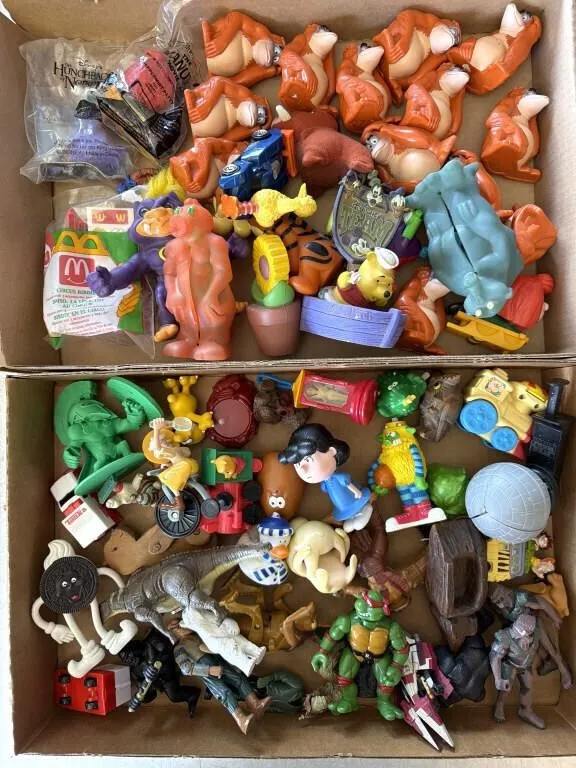 Kids Meal Toys and More Toys : Disney, Star Wars,