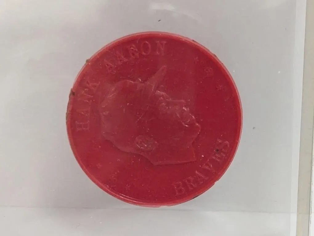 1959 Armour Red Hank Aaron Coin