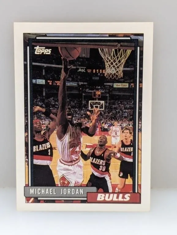 1992-1993 Topps Michael Jordan #141