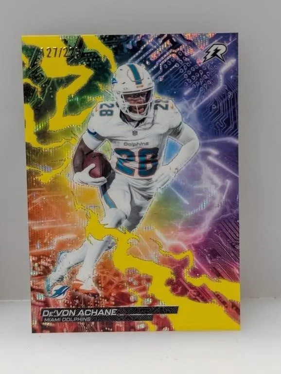 2025 Topps Resurgence Devon Achane 127/225