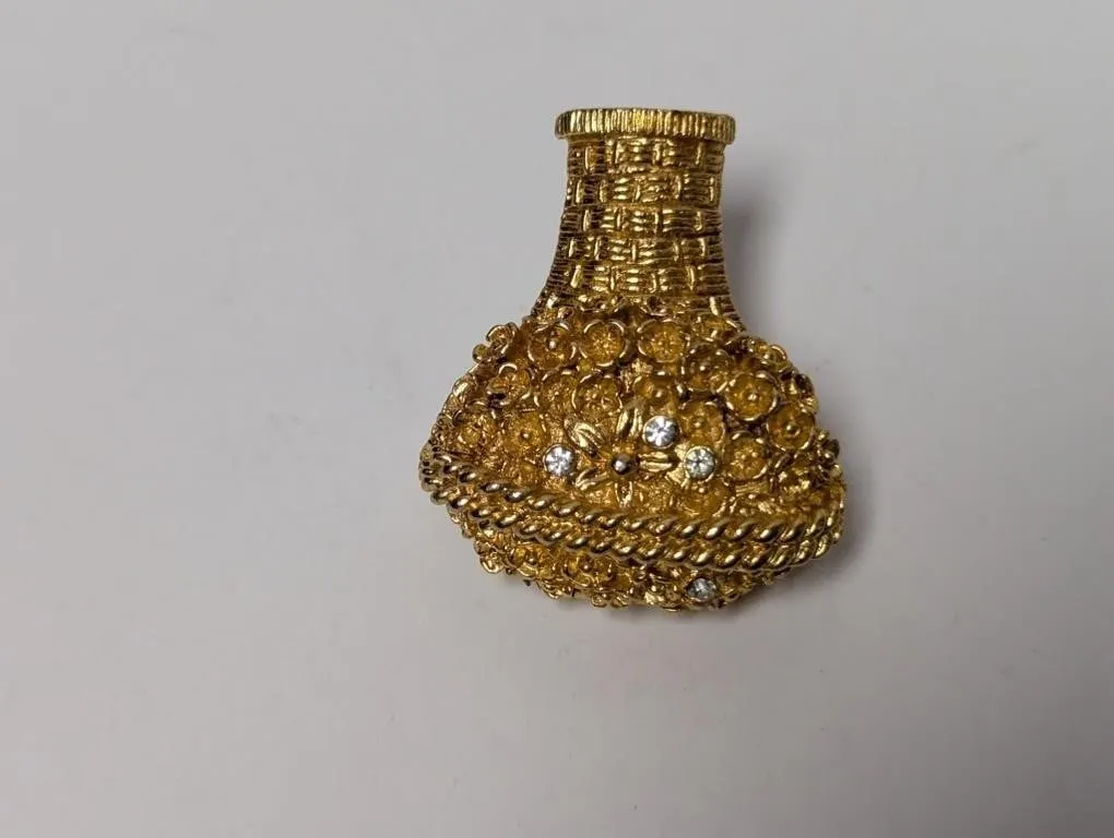 Avon Hinged Compartment Brooch