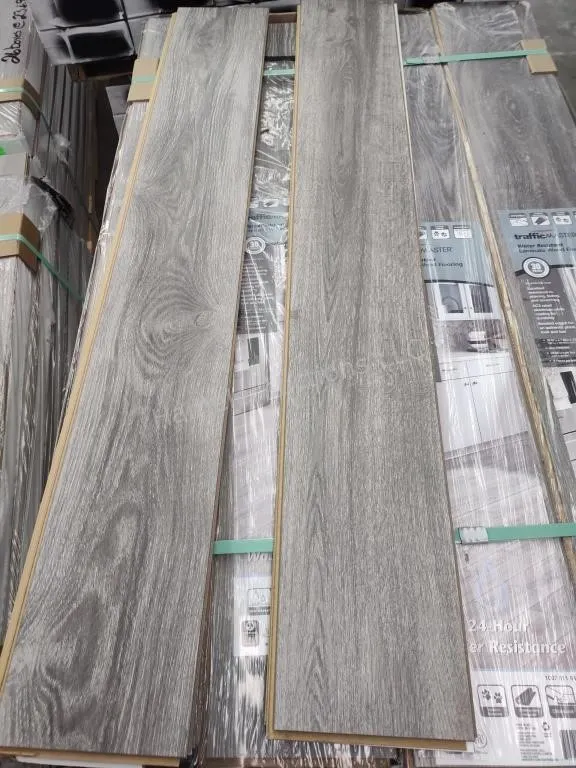 Silverton Oak laminate flooring 472sft