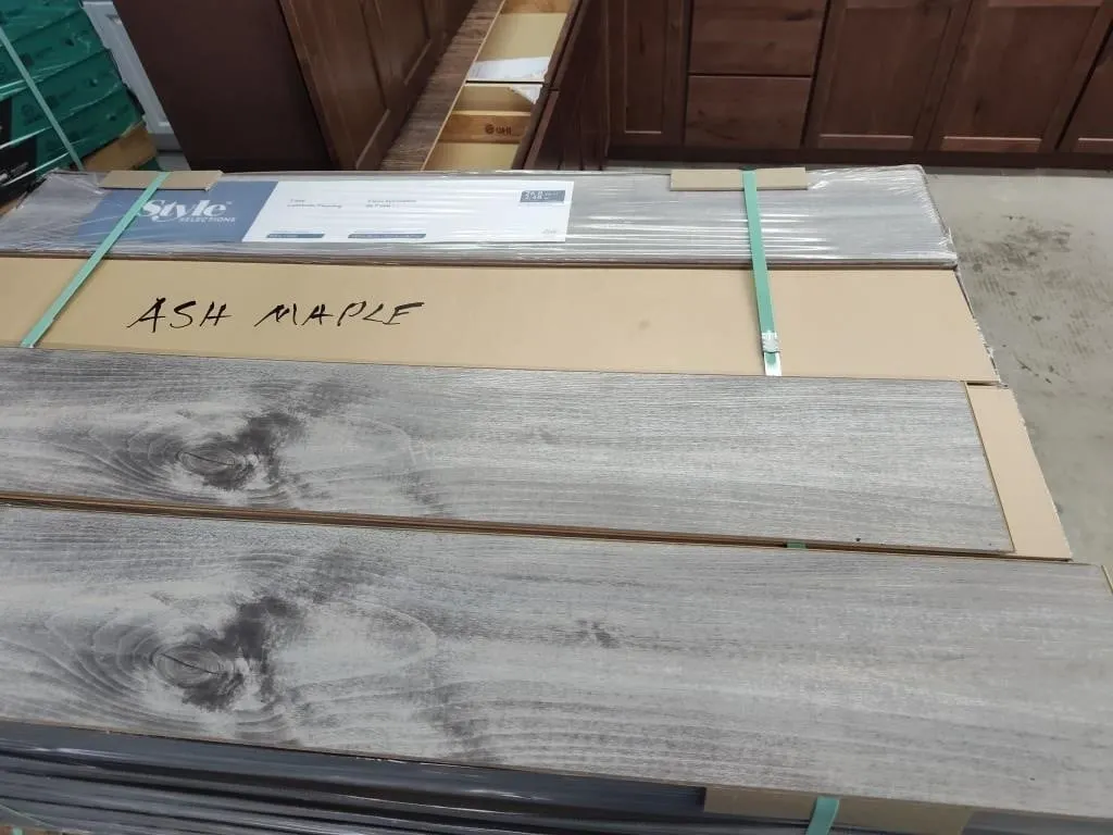 Ash Maple laminate flooring 750sft