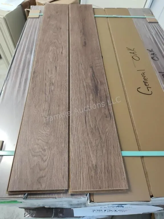 General Oak waterproof laminate flooring 678sft