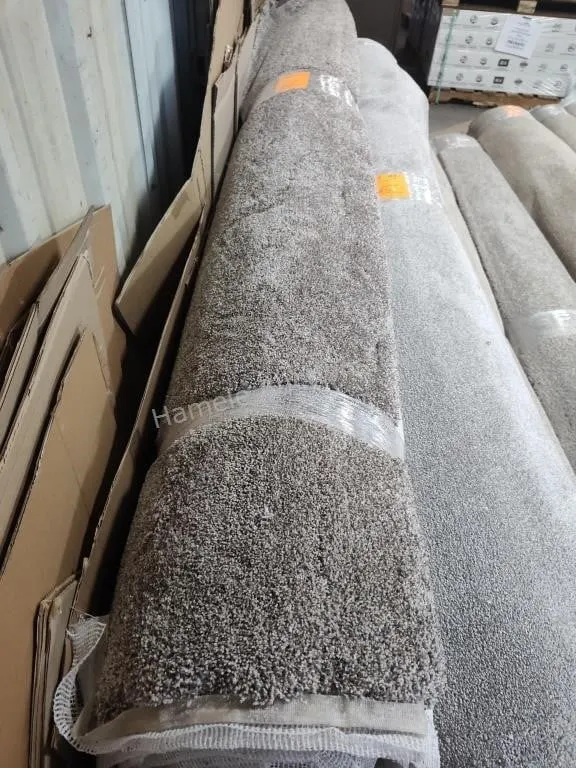 204sft plush carpet 12' x 17'