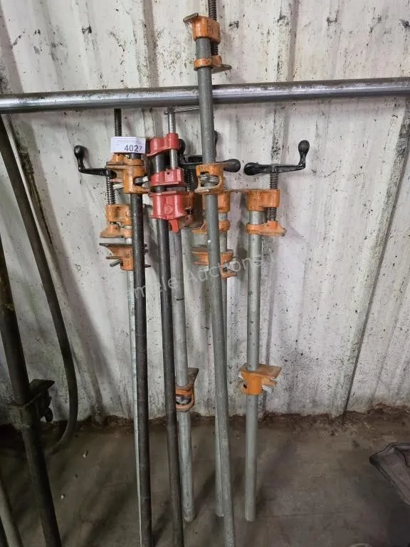 7 pipe clamps, 24 inch