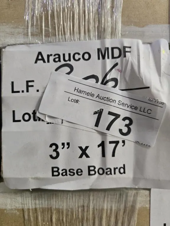 Arauco MDF base 3" x 17' 306LF