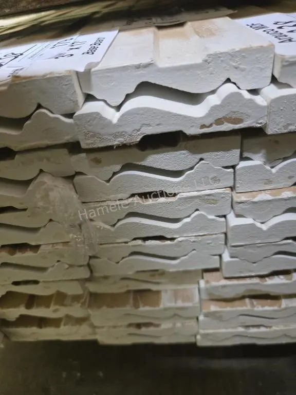 Arauco MDF base 3" x 17' 238LF