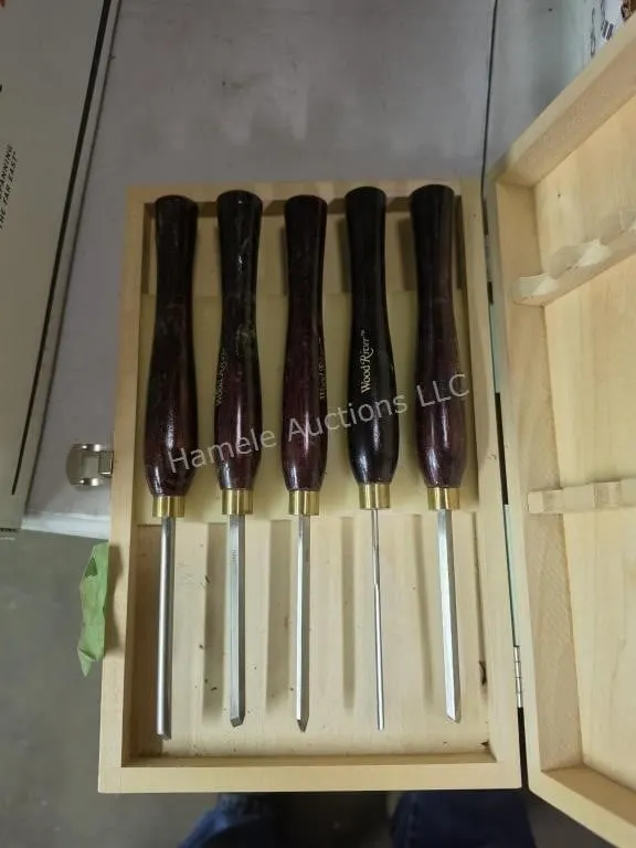 Wood turning knives