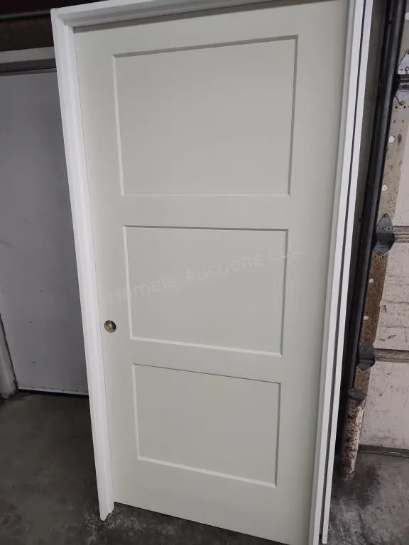 36" RH 3 Panel interior door