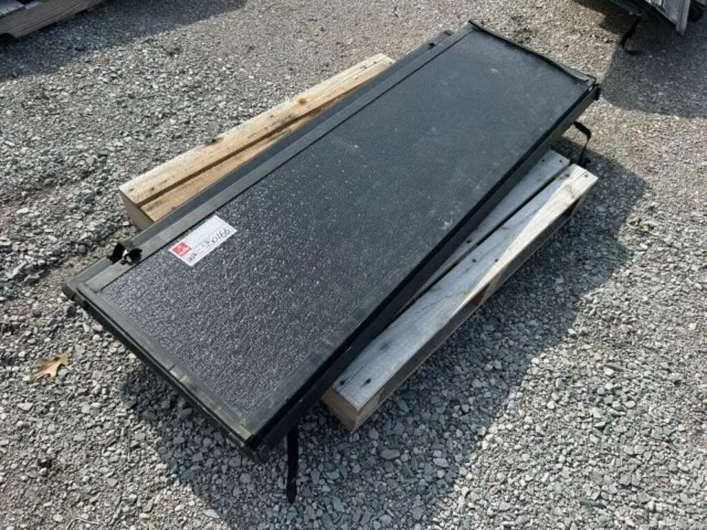 5 Ft 5 In. Hard Tonneau Cover