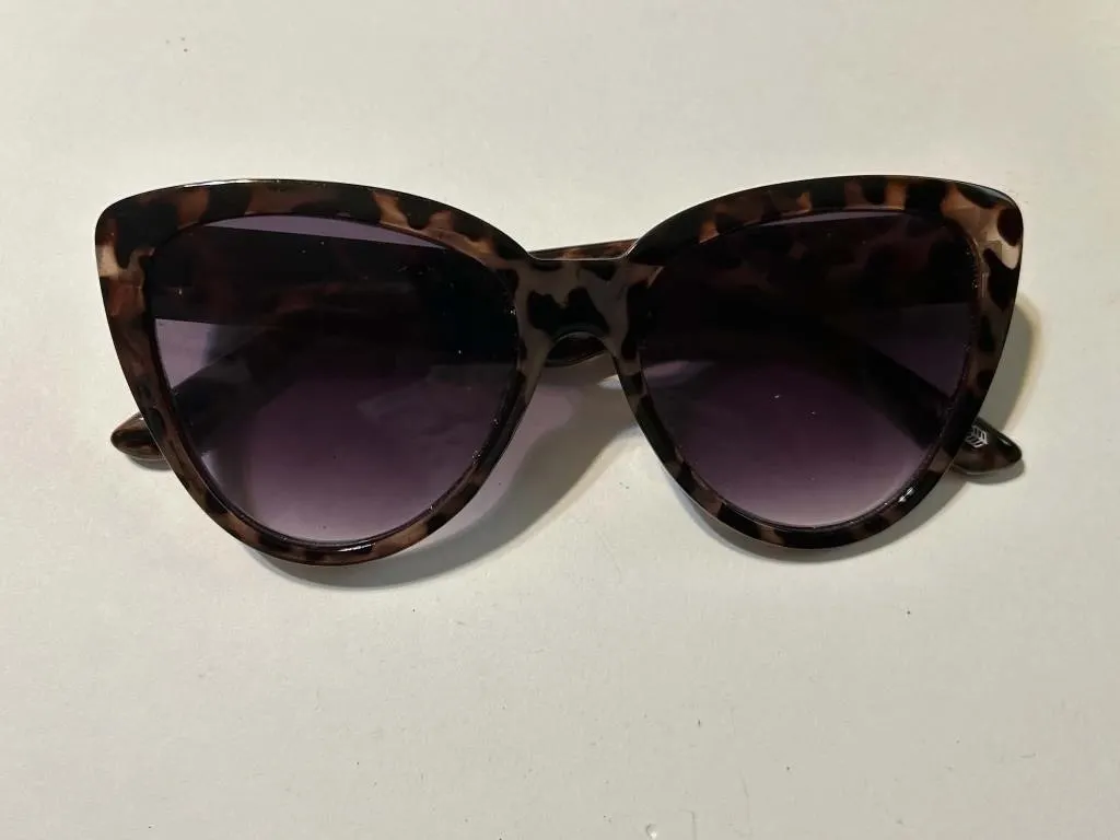 Assorted Fashion Sunglasses