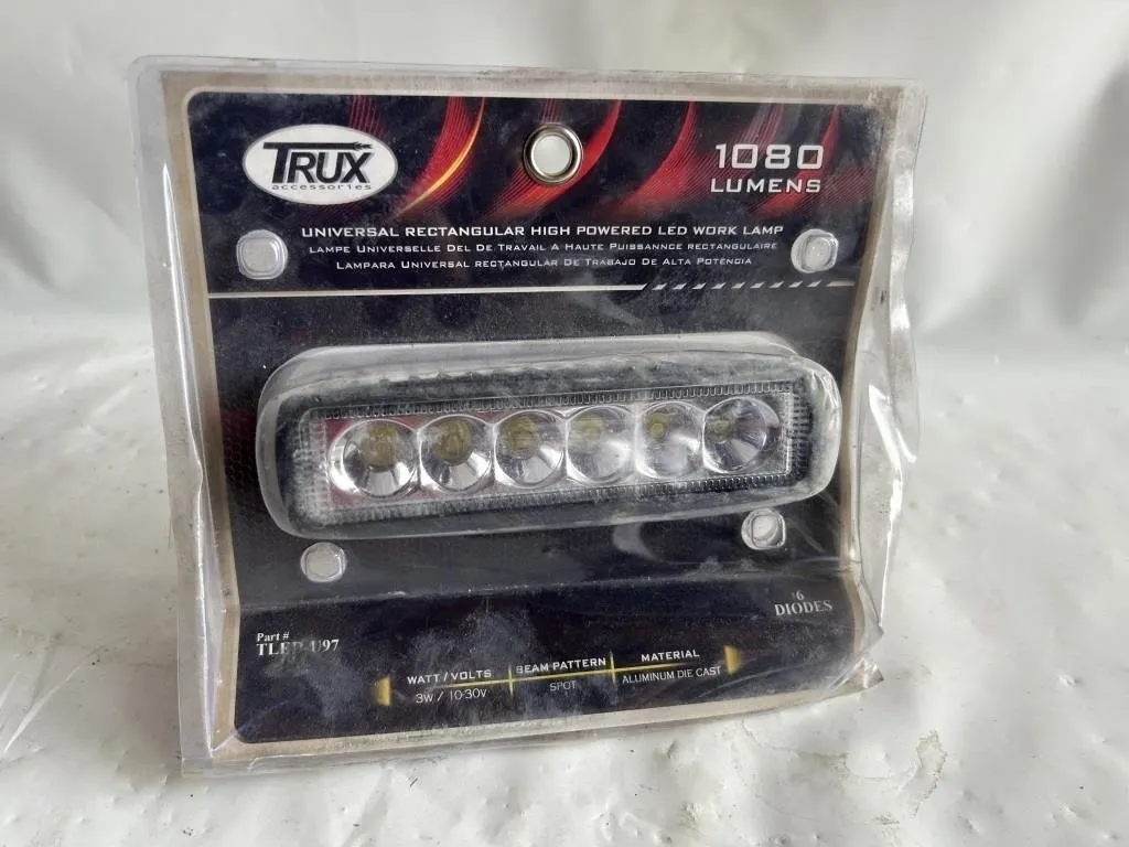 Trux 1080 Lumen LED Work Lamp, 6-Diode
