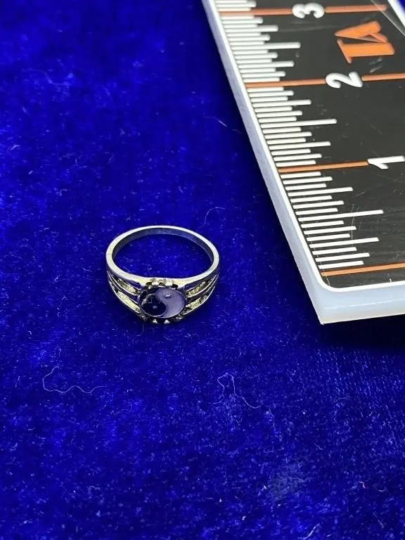 Enamel Yin Yang Ring, Unmarked, Size 6