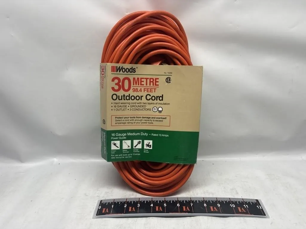 Woods 30M Outdoor Extension Cord, 16 Gauge
