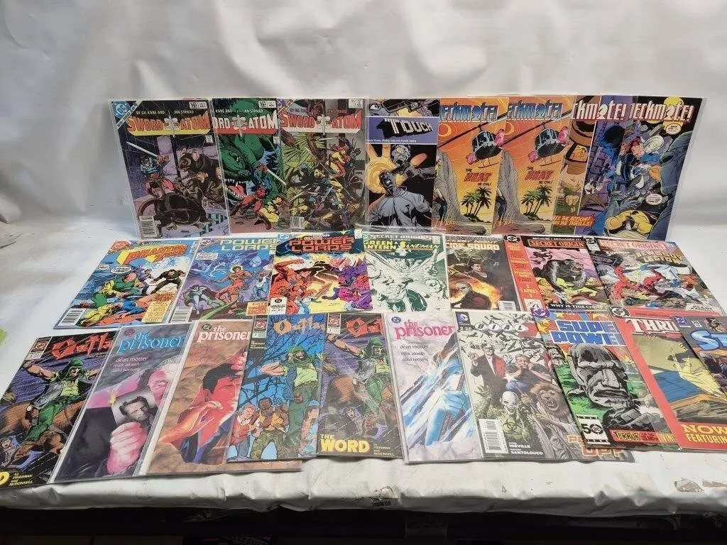 DC Comics Lot: Sword of Atom, Checkmate & More
