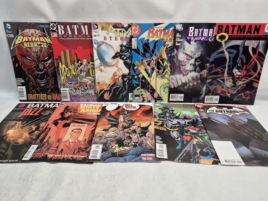 DC Batman Comic Book Lot (12 Issues)