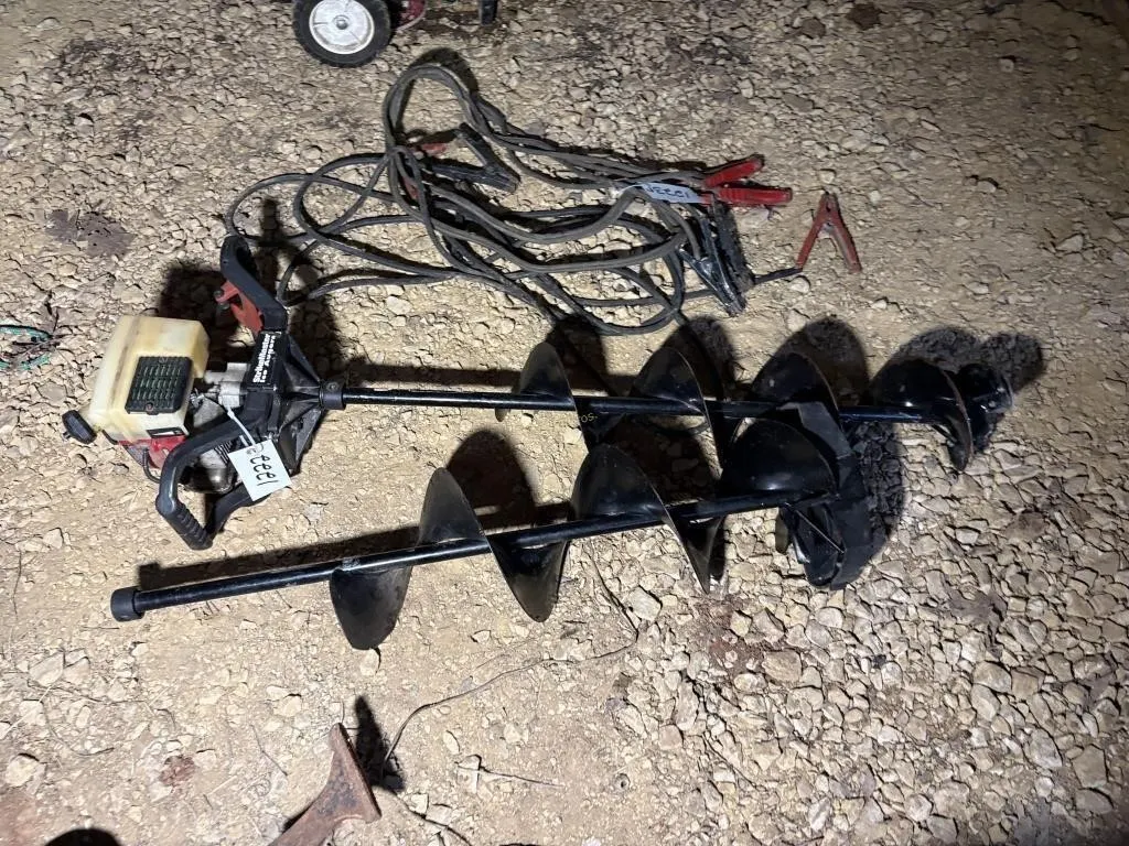 Strike Master Ice Auger w/bits