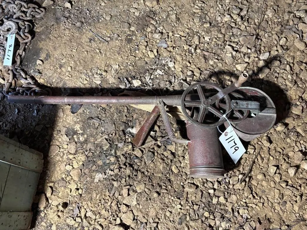 Hand Seeder