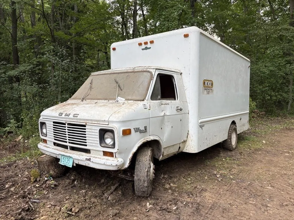 1977 GMC Van Dura 35 Box Truck w/Scrap