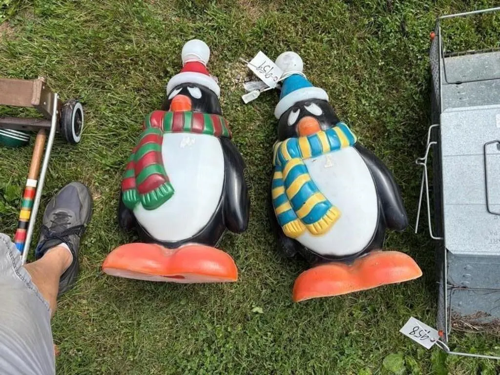 Blow Bold Penguins