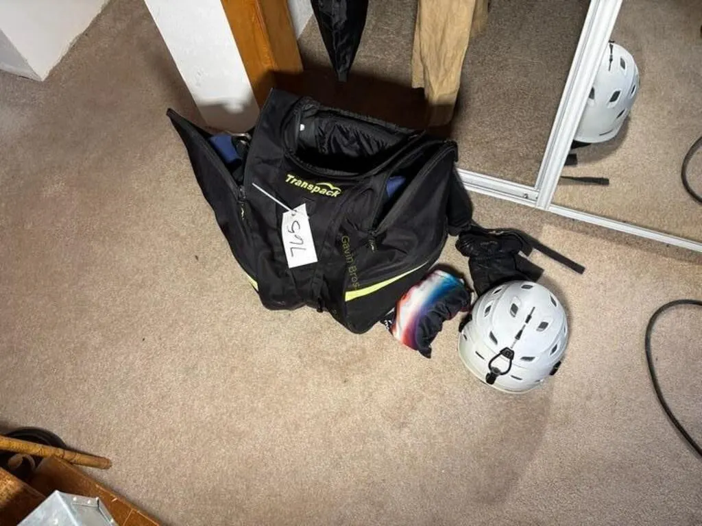 Ski Boots & Equipment