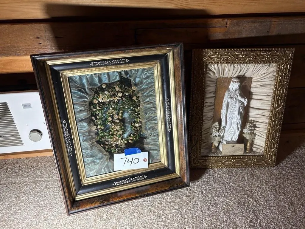 (2) Shadow Box D�cor