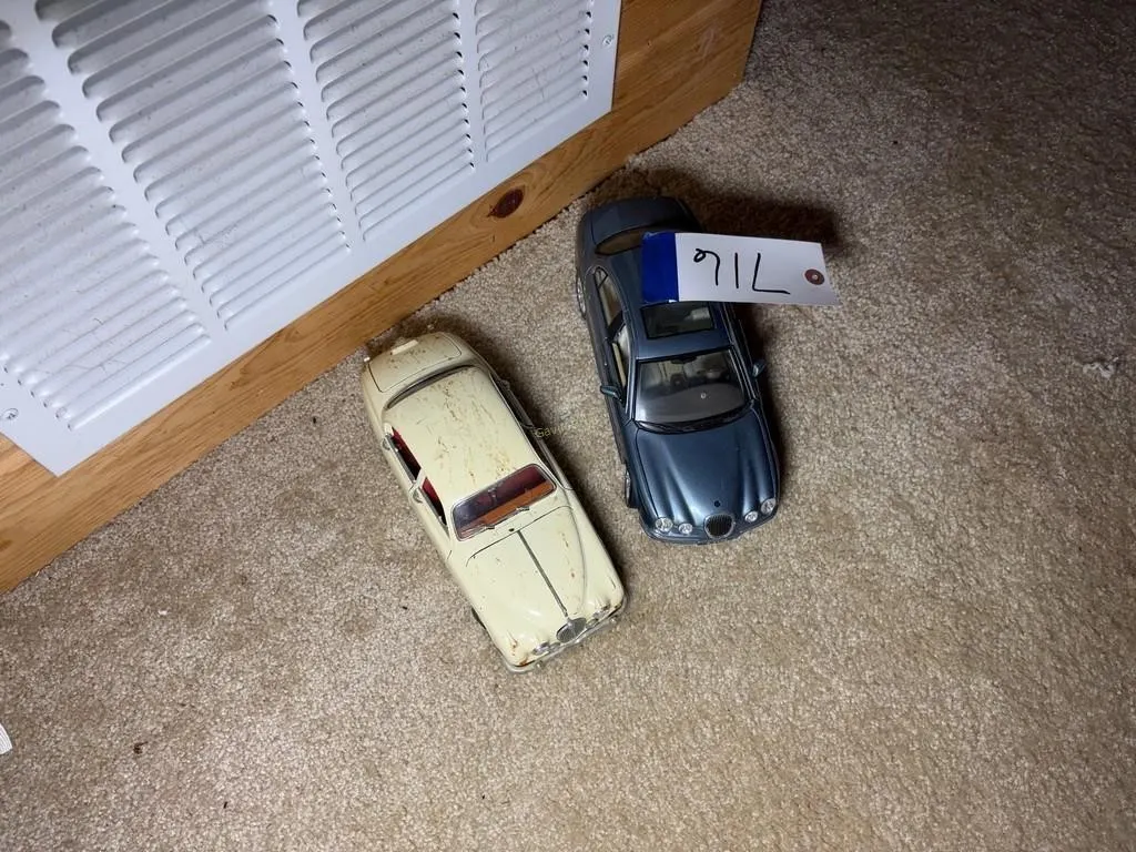 (2) Toy Cars