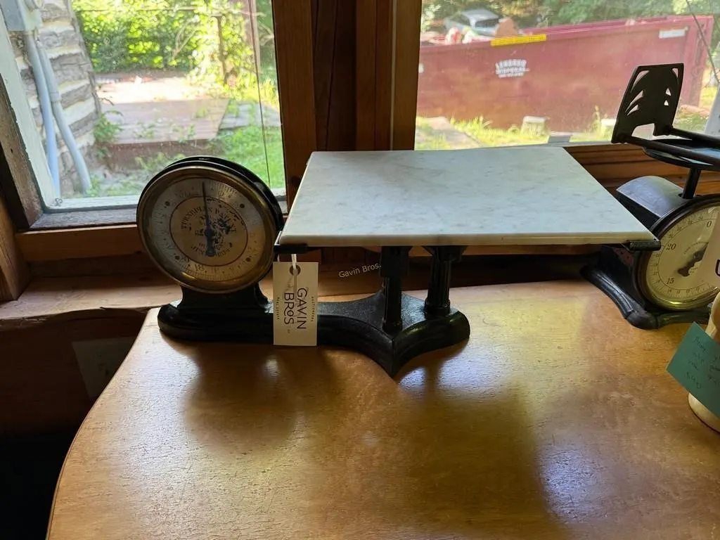 Turxrules Marble Top Scale
