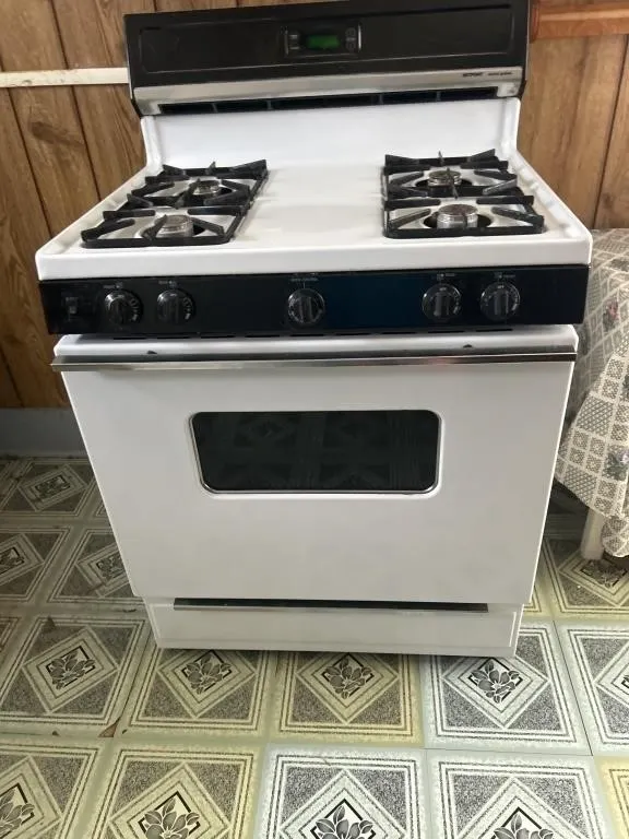 Hotpoint gas stove
