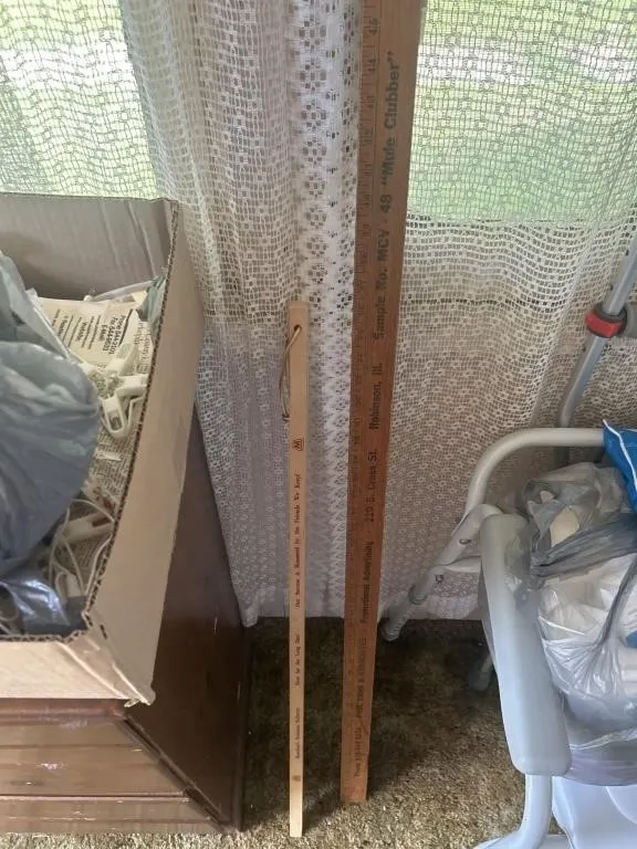Yard sticks