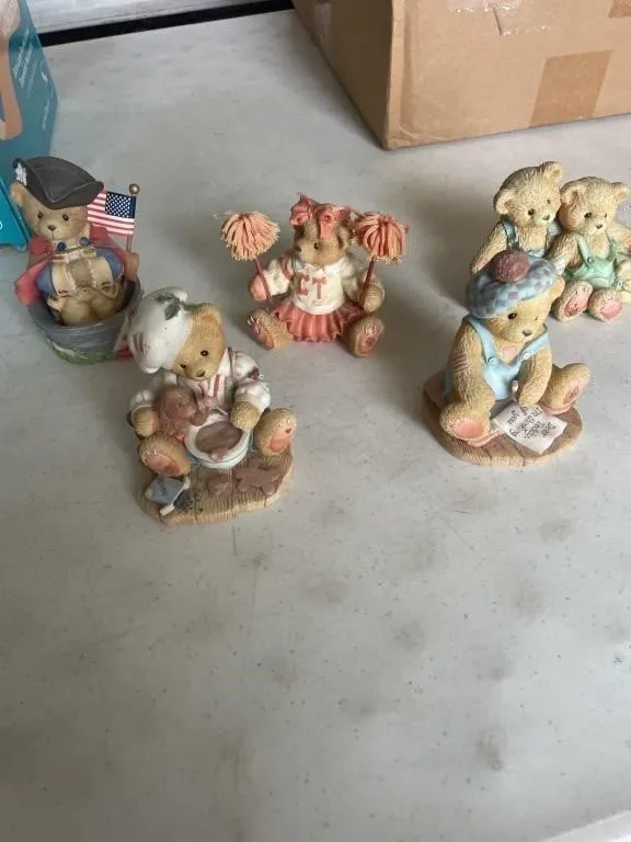 Ceramic teddy bears