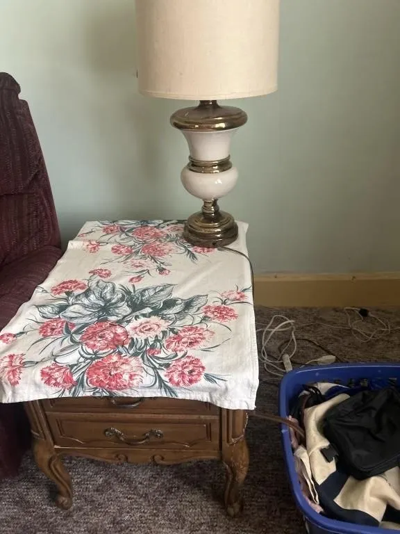 End table and lamp